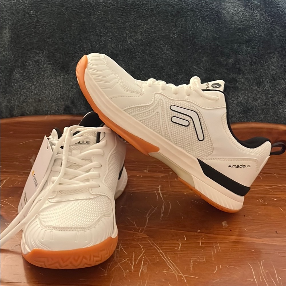 FitVille Amadeus Sneakers- Size 8.5